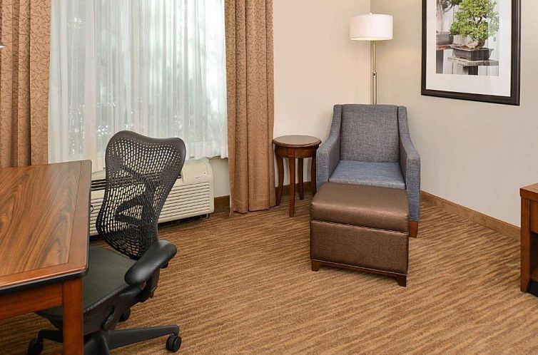 Hilton Garden Inn Addison