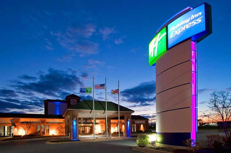 Holiday Inn Express Cambridge, an IHG Hotel