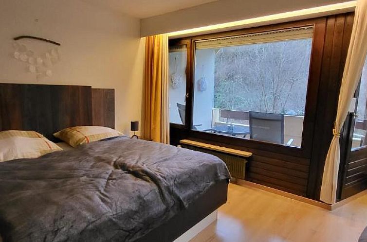 Appartementhaus im Grün