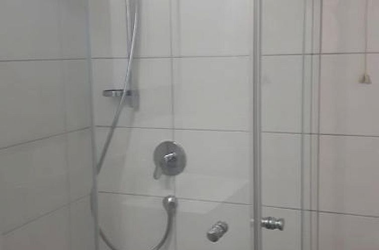 Appartementhaus im Grün