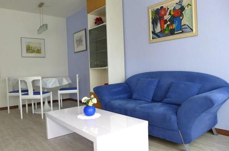 Appartementhaus im Grün