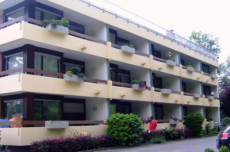 Appartementhaus im Grün