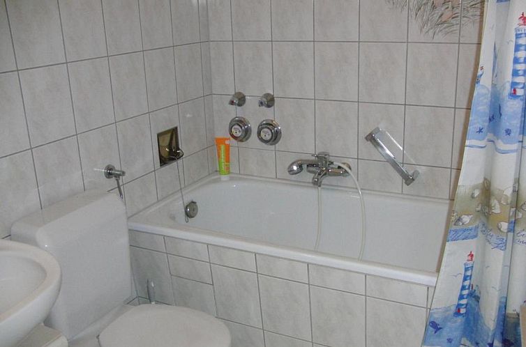 Appartementhaus im Grün