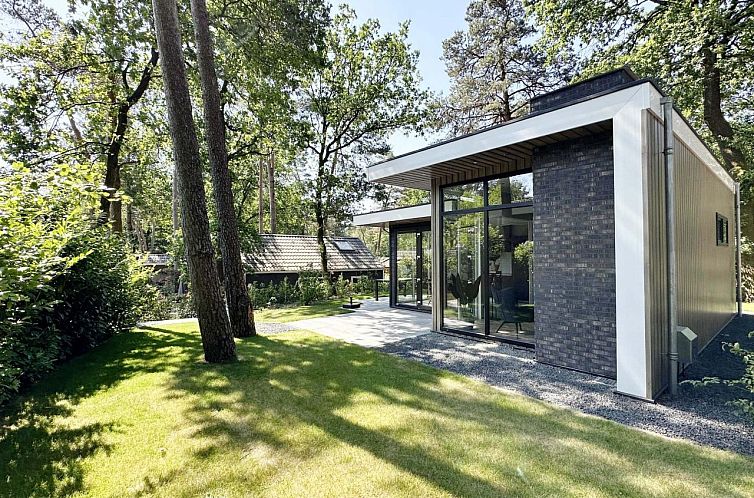 Vrijstaande woning in Hoenderloo