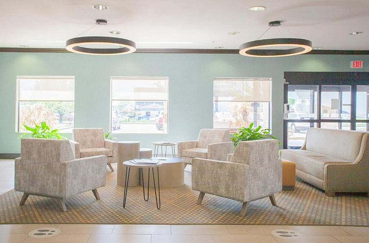 Holiday Inn & Suites Spring - The Woodlands