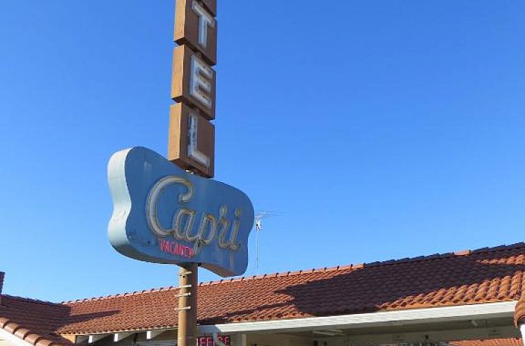 Capri Motel