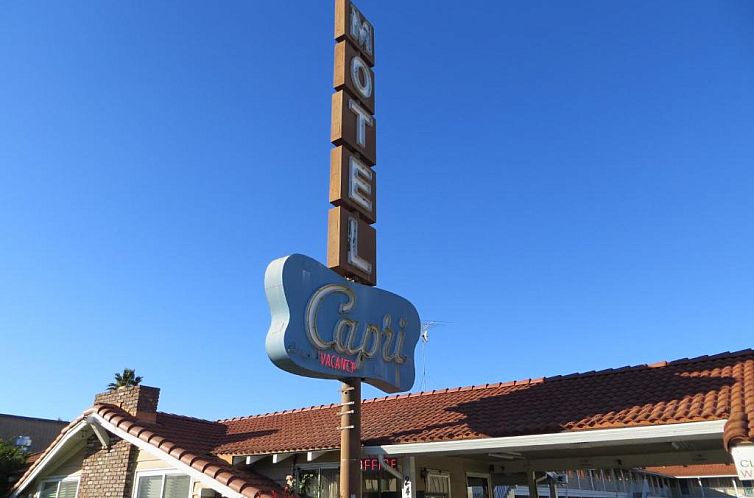 Capri Motel