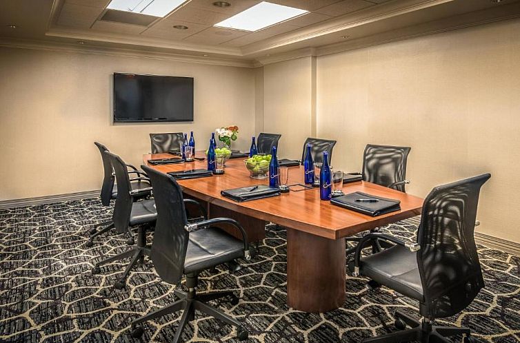 Courtyard by Marriott Bethesda Chevy Chase