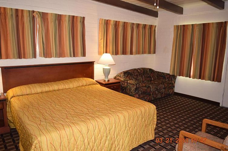 Stanlunds Inn and Suites