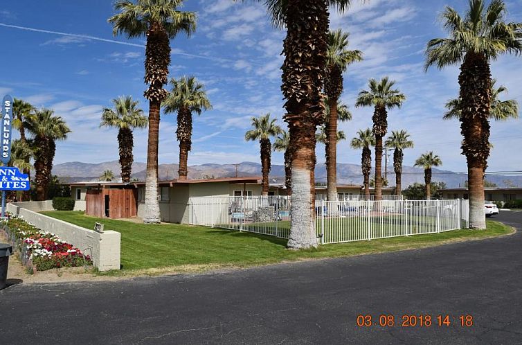 Stanlunds Inn and Suites