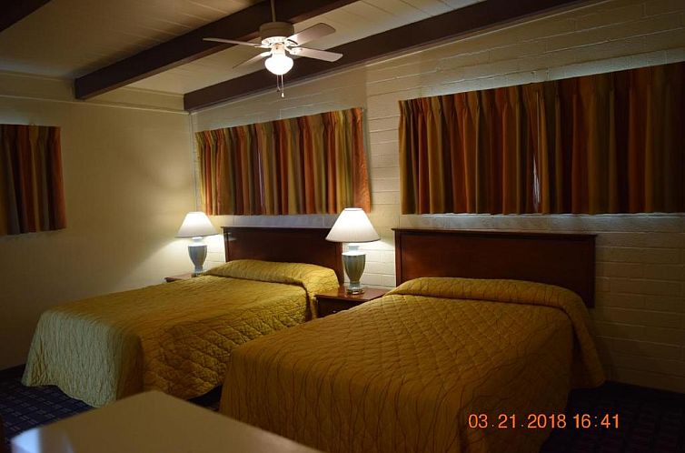 Stanlunds Inn and Suites