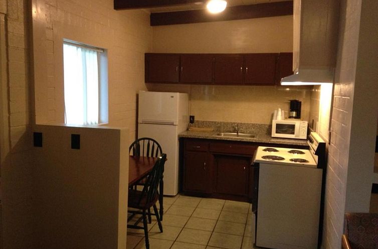 Stanlunds Inn and Suites