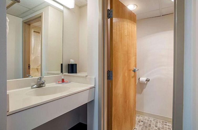 Econo Lodge Inn & Suites - Rehoboth Beach
