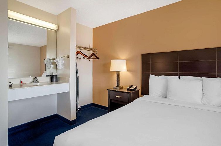 Econo Lodge Inn & Suites - Rehoboth Beach