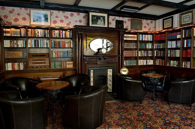 Hotel Bishops Arms Köping