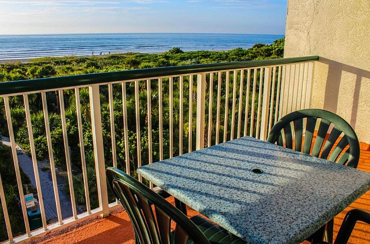 The Resort on Cocoa Beach, a VRI resort