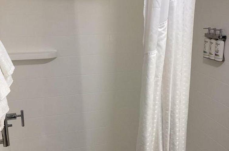 Holiday Inn Express Hotel & Suites Cocoa Beach, an IHG Hotel