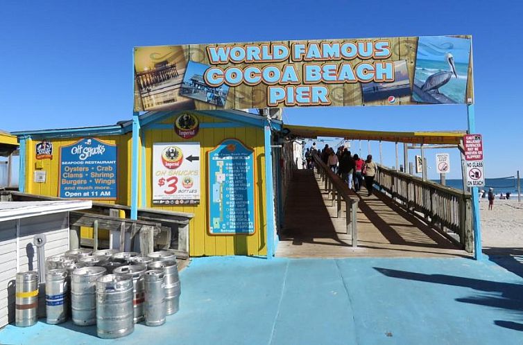 Holiday Inn Express Hotel & Suites Cocoa Beach, an IHG Hotel