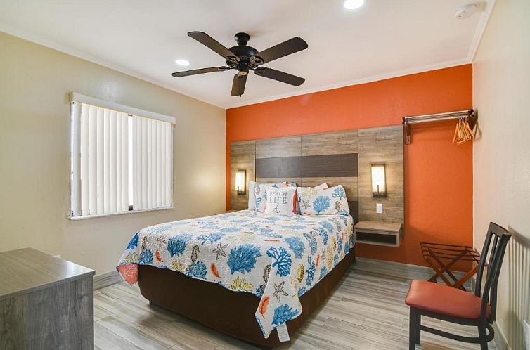 Anthony's on the Beach