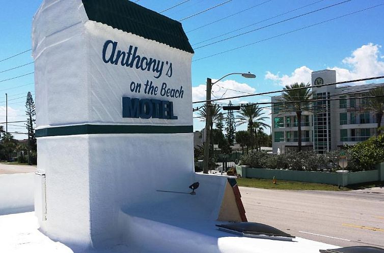 Anthony's on the Beach
