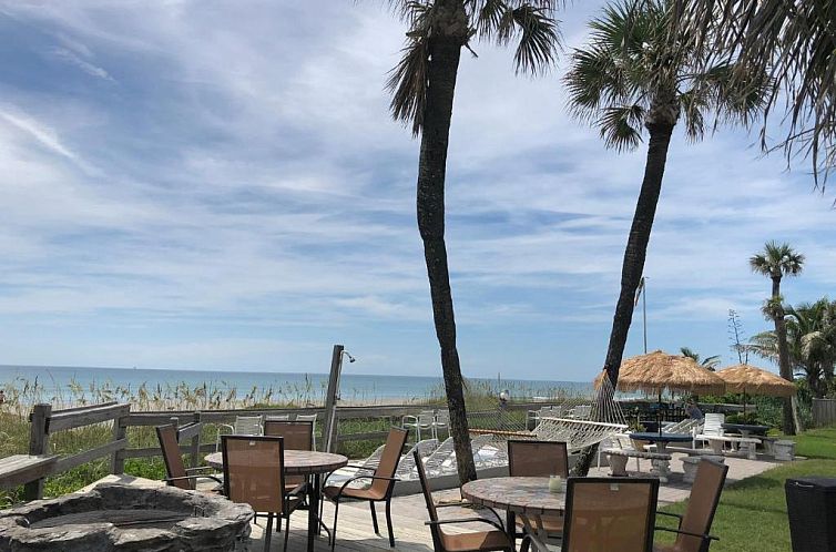 Surf Studio Beach Resort