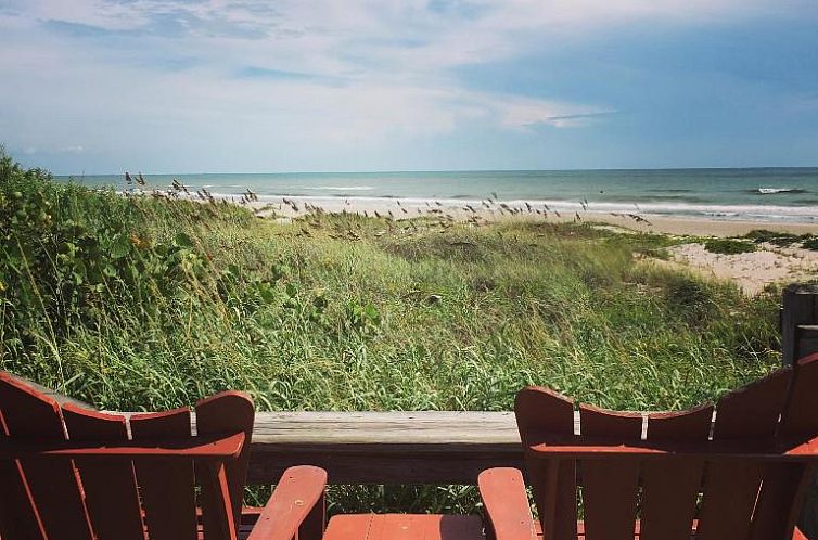 Surf Studio Beach Resort