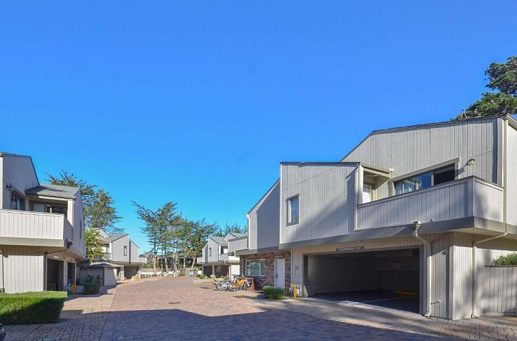 Best Western The Inn & Suites Pacific Grove