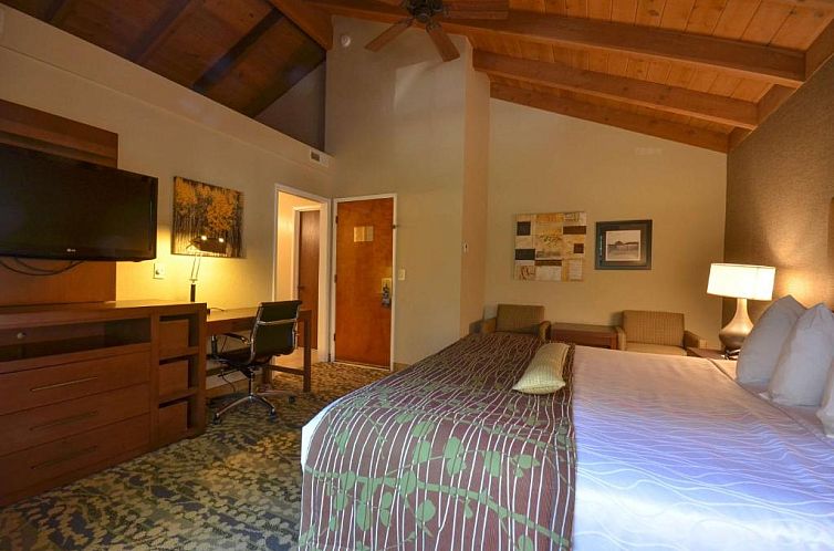 Best Western The Inn & Suites Pacific Grove