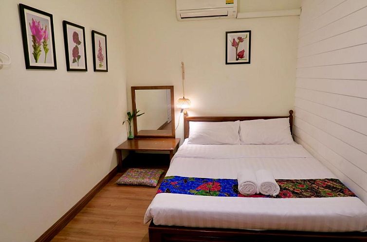 Tini Kati Hostel