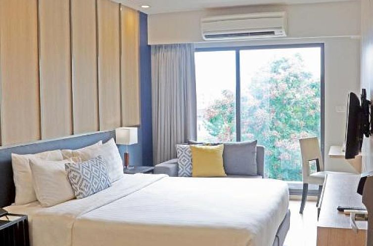 The Residence on Thonglor by UHG