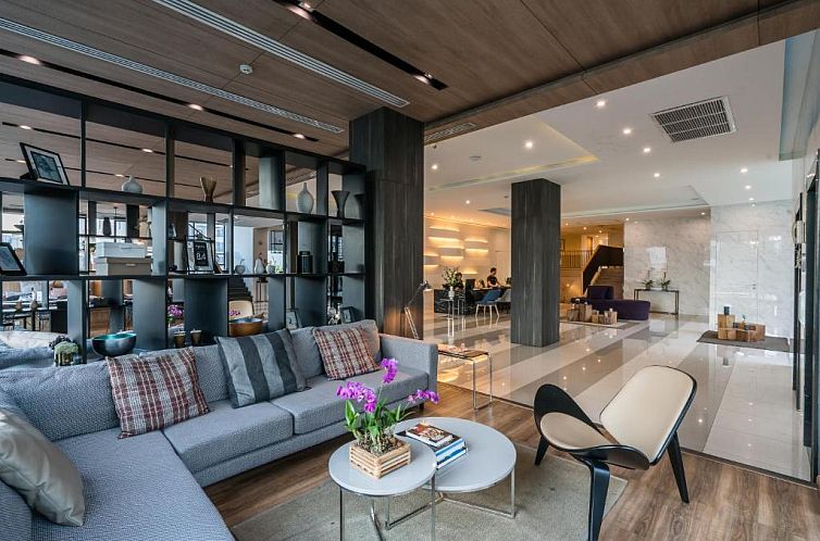 The Residence on Thonglor by UHG