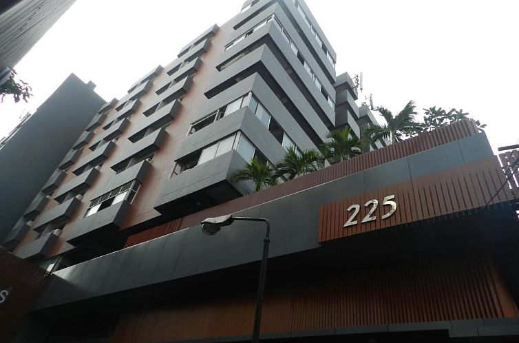 Nanatai Suites
