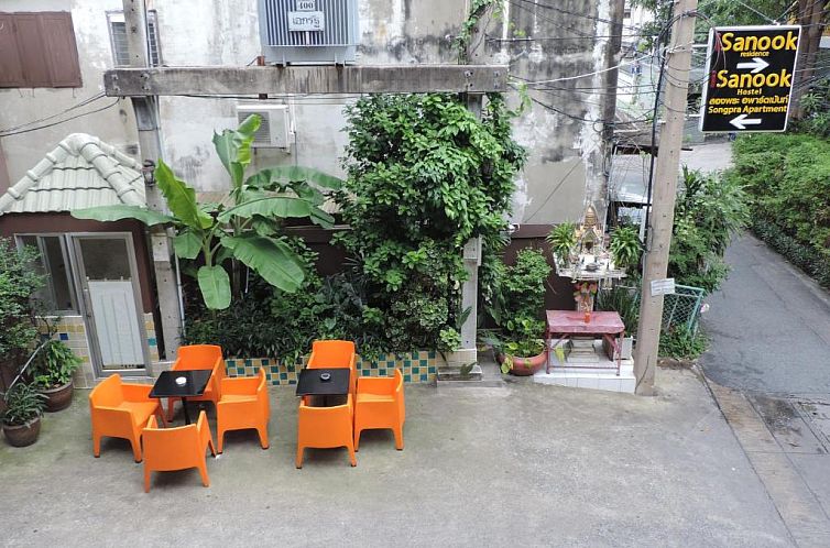 iSanook Female Hostel