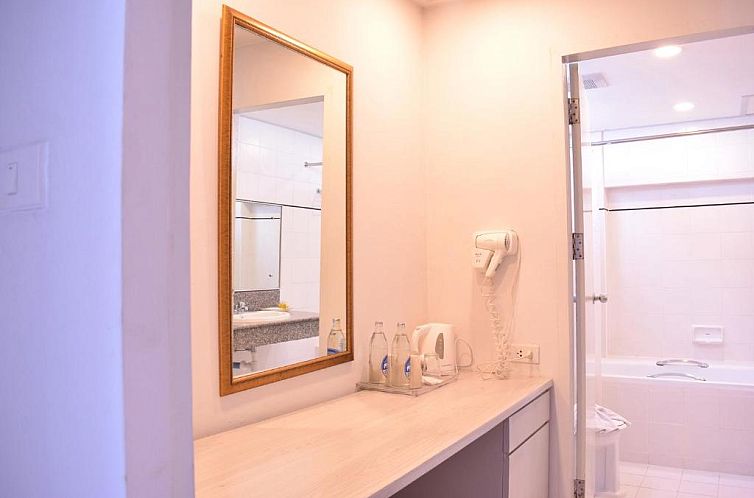 Trang Hotel Bangkok - SHA Plus