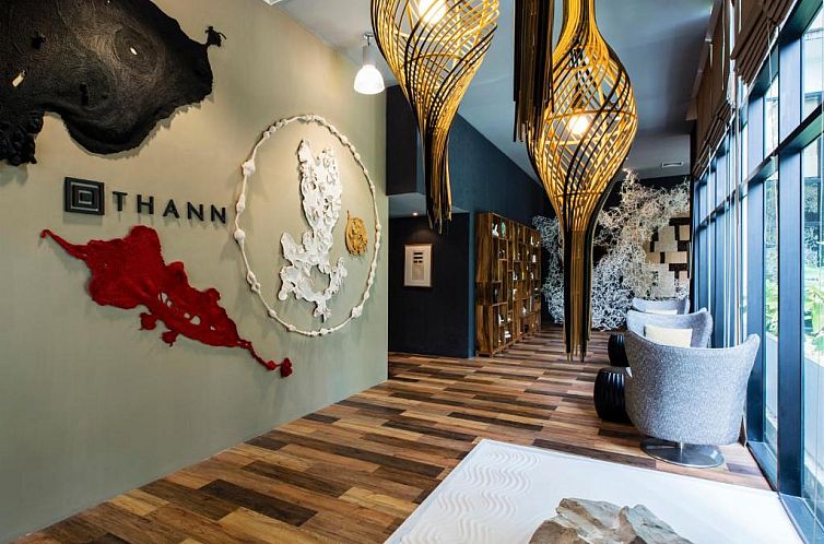 Emporium Suites by Chatrium