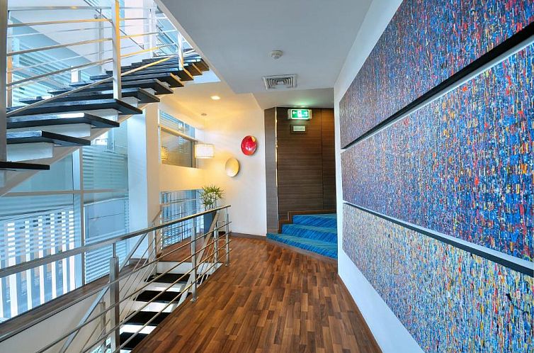 Sukhumvit Suites Hotel
