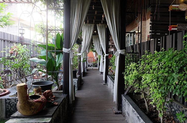 Sabai Sabai@Sukhumvit Hotel