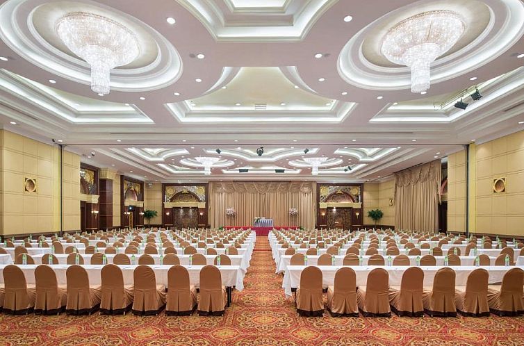 Prince Palace Hotel - SHA Extra Plus
