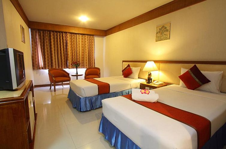 Silom Avenue Inn