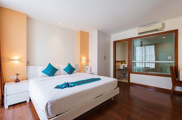 Lantana Resort
