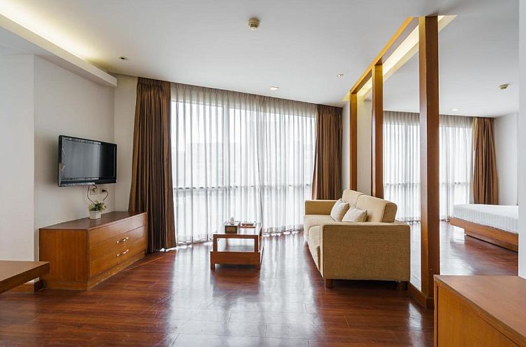 Lantana Resort