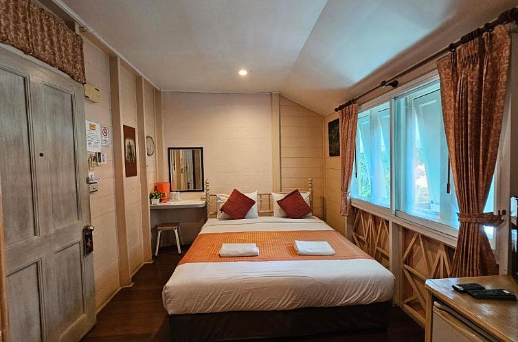 Samsen Sam Place