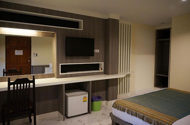 Samsen Sam Place