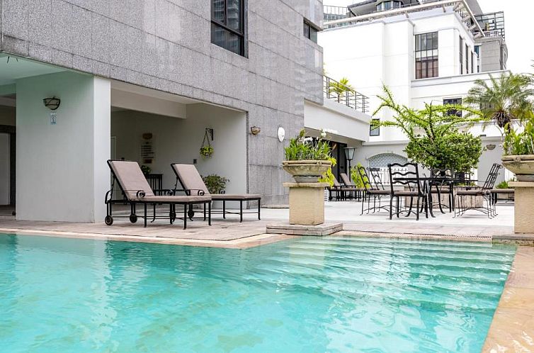 Cape House Langsuan Hotel