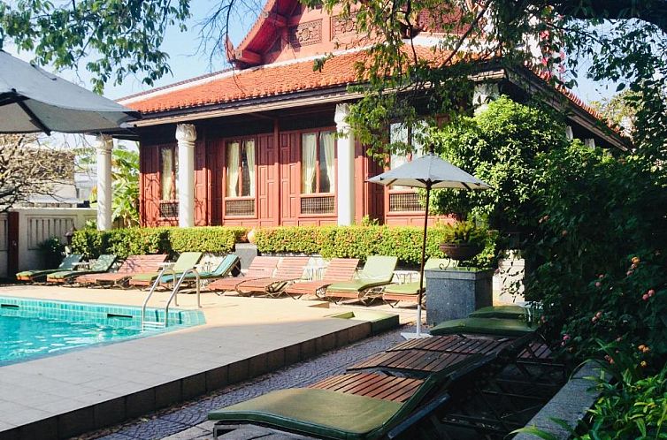 Indra Regent Hotel