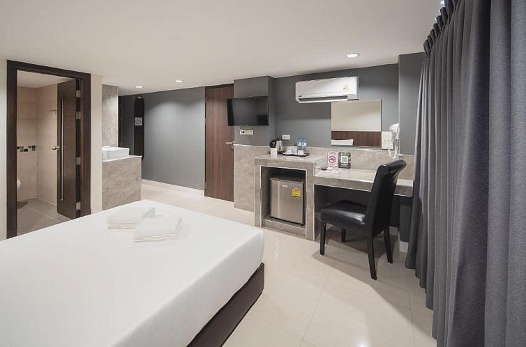 Alpine Suites Hotel