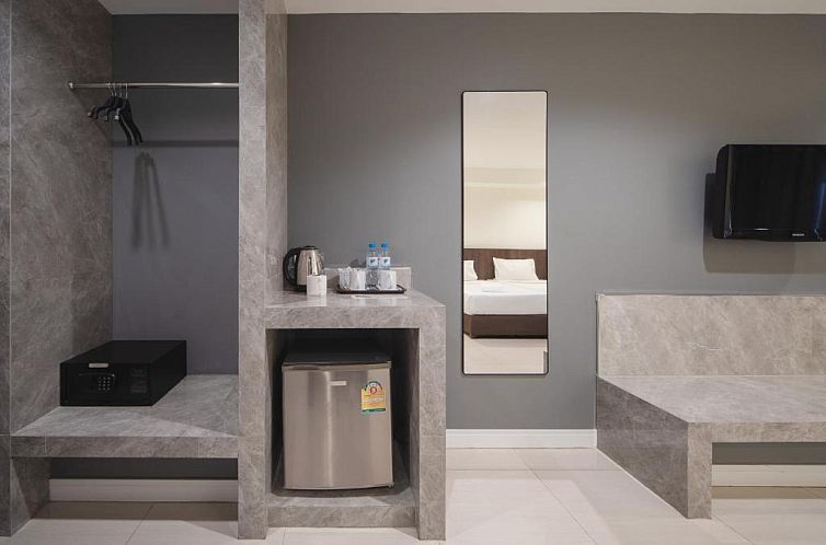 Alpine Suites Hotel