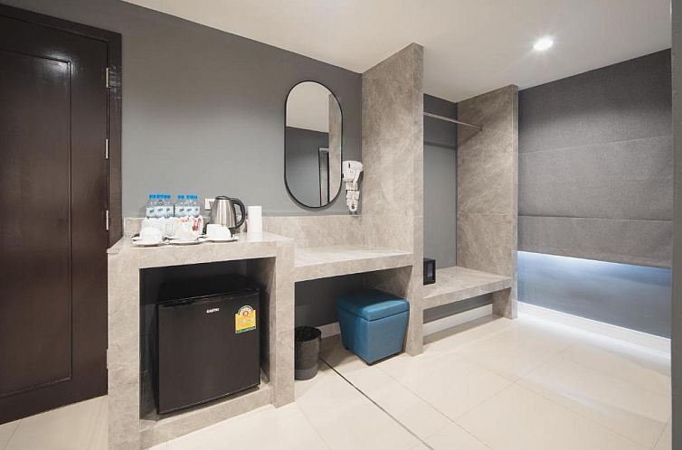 Alpine Suites Hotel
