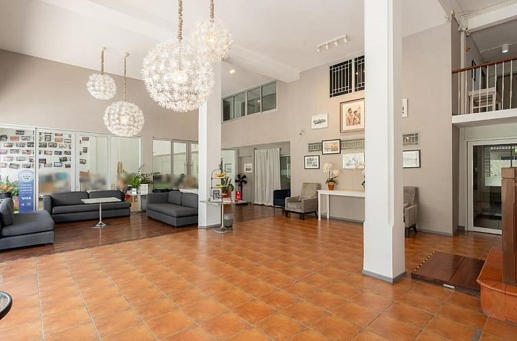 Ratchadamnoen Residence