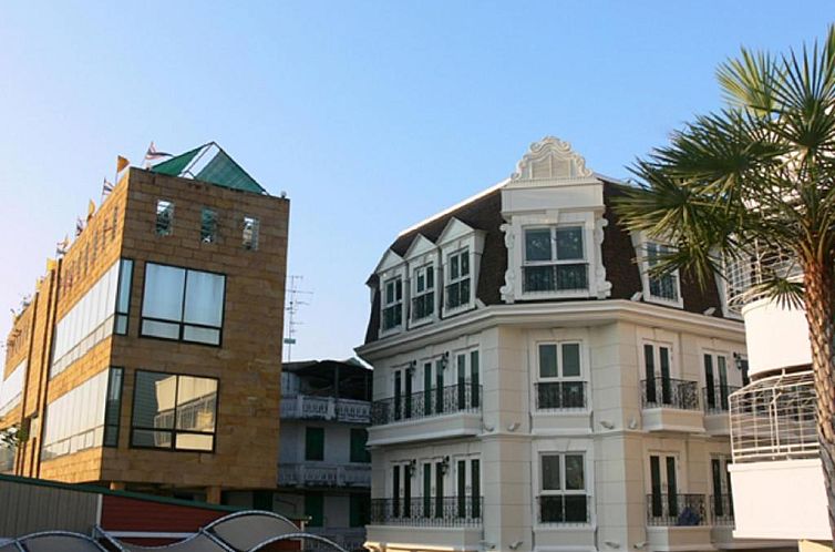 Aurum The River Place